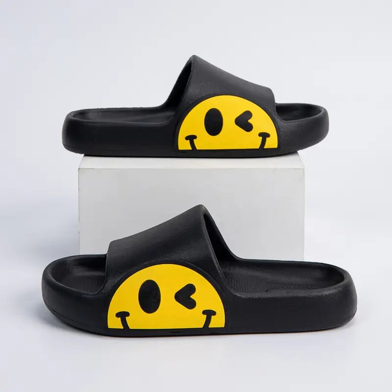 Wink Rubber Slippers (Black) - US 5 / EUR 35-36 - Slippers