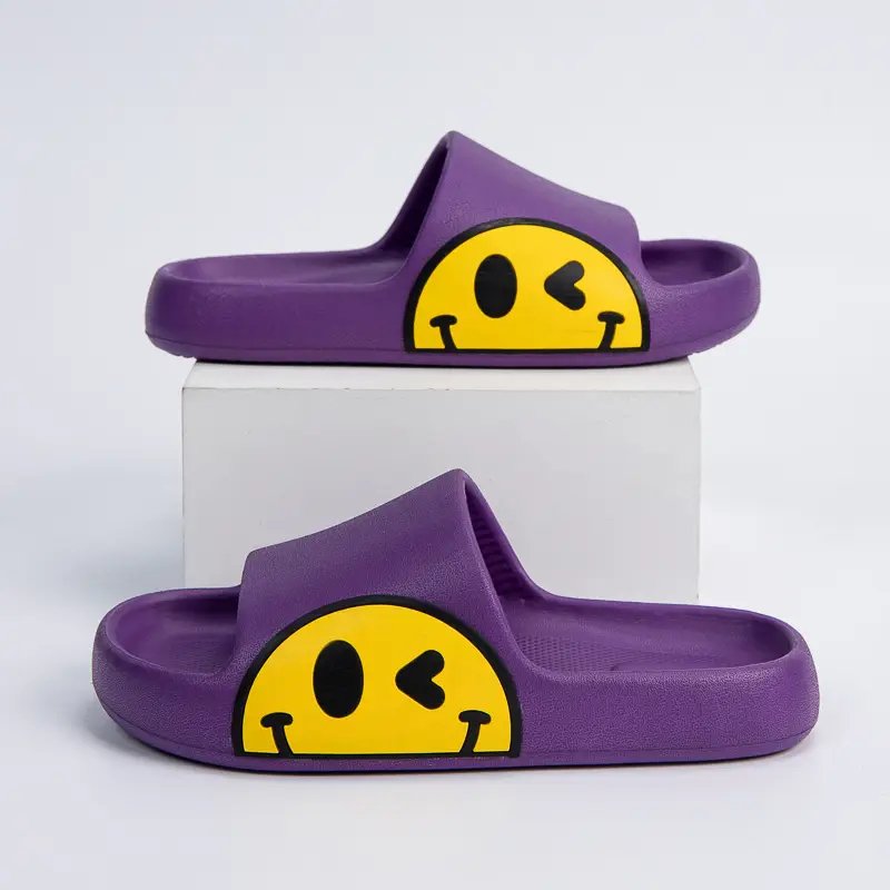 Wink Rubber Slippers (Purple) - Small (US 5 / EUR 35-36) - Slippers